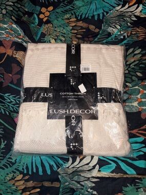 Lush Decor Cream Herringbone Throw Blanket